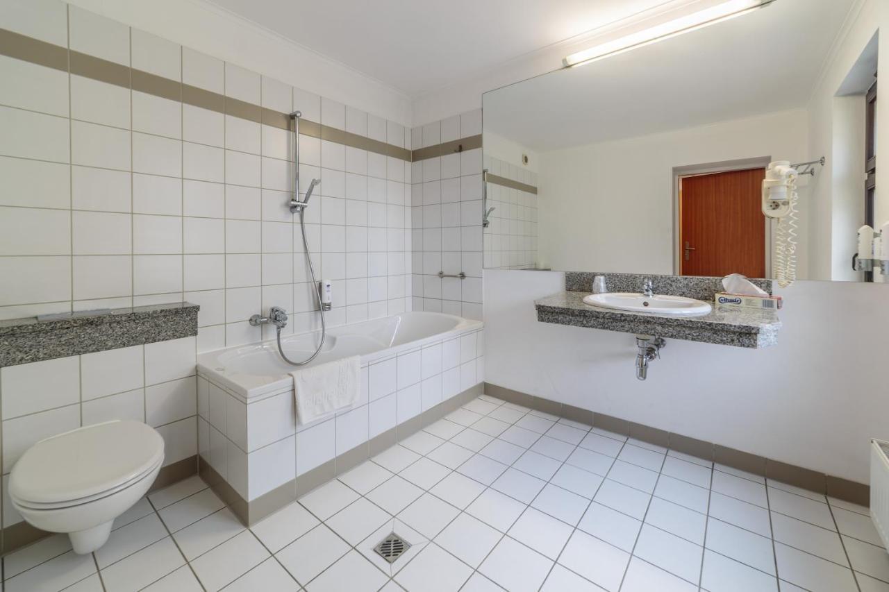 Hotel Fenix Jelenia Góra Екстериор снимка