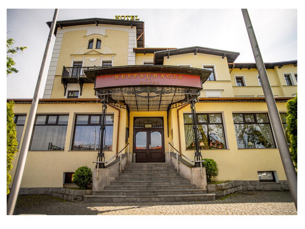 Hotel Fenix Jelenia Góra Екстериор снимка