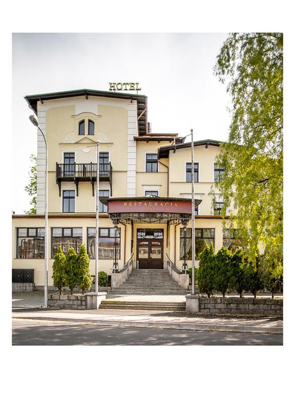 Hotel Fenix Jelenia Góra Екстериор снимка