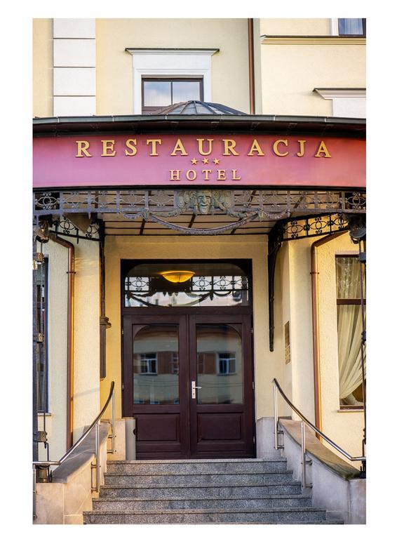 Hotel Fenix Jelenia Góra Екстериор снимка